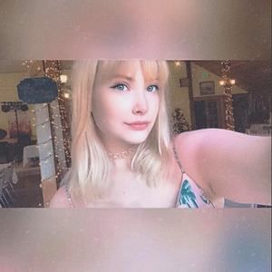 Meet your Posher, Isabel